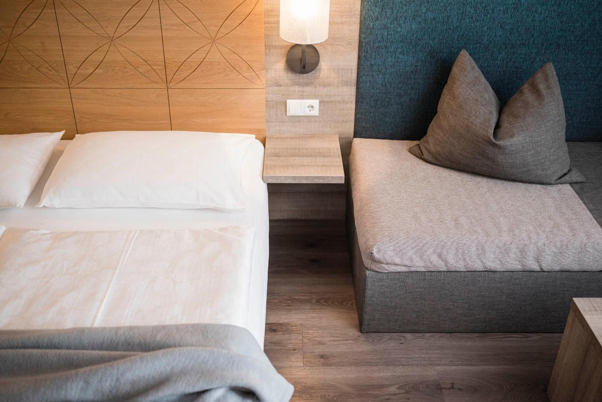 Roesslwirt Hotel Barbiano  Ngoại thất bức ảnh