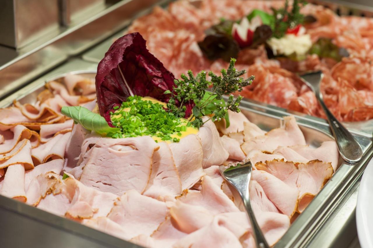 Roesslwirt Hotel Barbiano  Ngoại thất bức ảnh